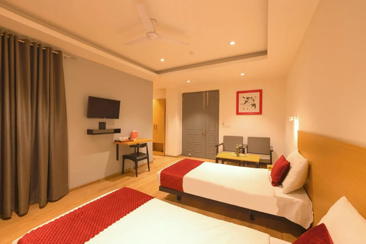 Hotel Tashree Delhi Airport New Delhi 4*,